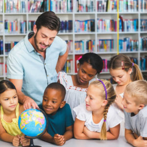 Do you want to teach English overseas or while travelling? Or maybe you would like to revamp your teaching style or earn an income from the comfort of your own home. Why not enrol for a TEFL course?